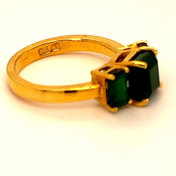 Emerald 3.20ct Solid 22K Yellow Gold Ring - Picture 5 of 9